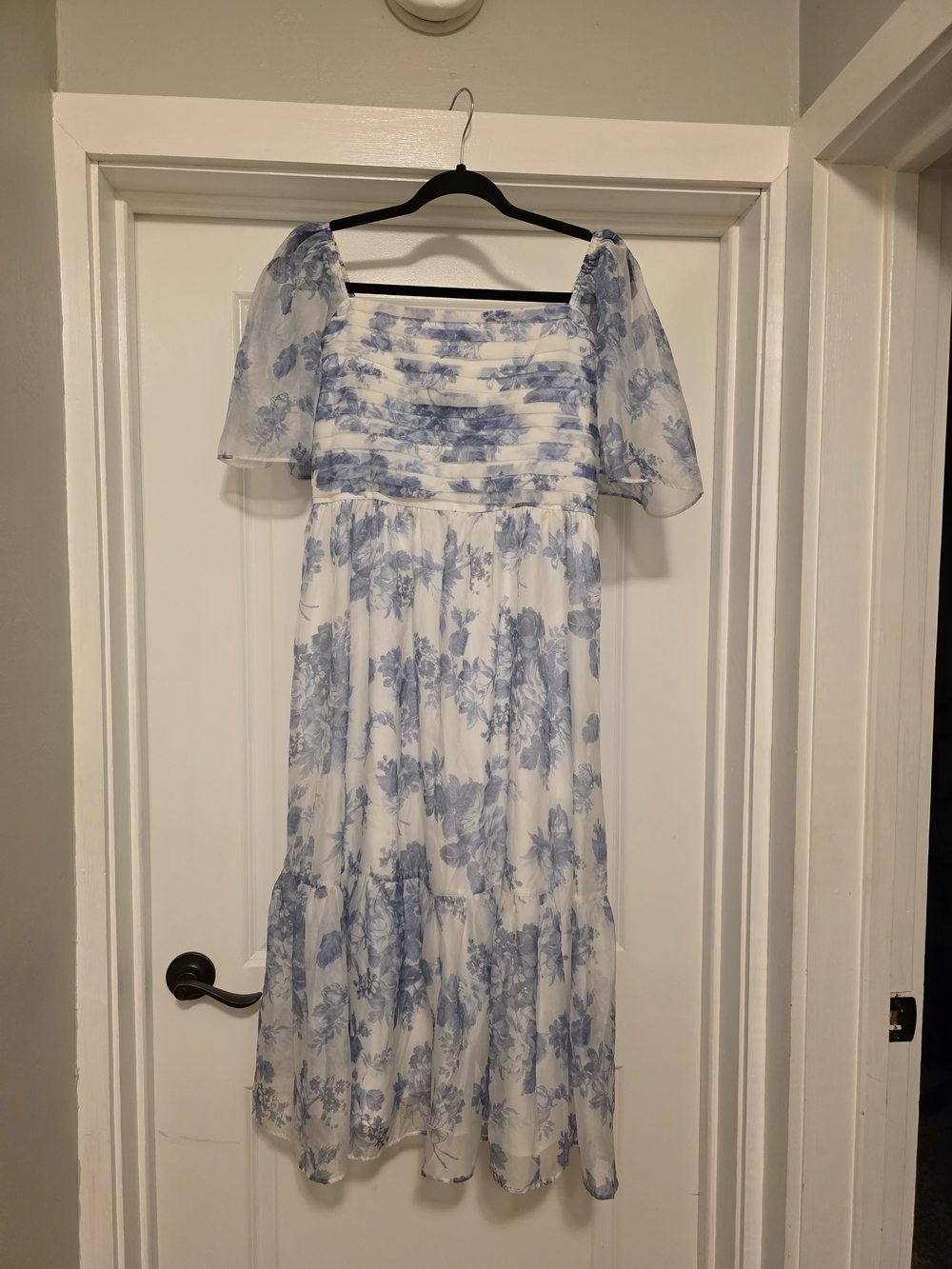 Abercrombie & Fitch White and Light Blue Floral Midi Dress